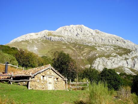 Peña Rueda y Agüeria desde Lindes
