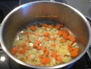 Pimientos del piquillo rellenos de bacalao y gambas