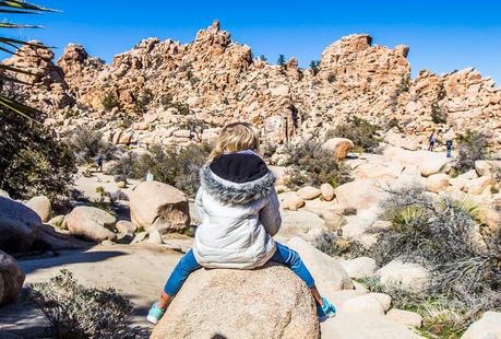 hidden-valley-trail-joshua-tree-national-park-2 ▷ Comente 8 cosas maravillosas que hacer en el Parque Nacional Joshua Tree, California para 2019 Preview y 2018 Travel Year Review - HoneyTrek 2018 Travel Year in Review