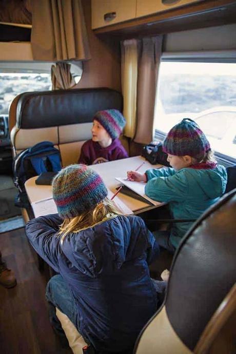 Camping-in-Iceland-with-kids.jpg.optimal ▷ Camping en Islandia (Todas sus preguntas contestadas)