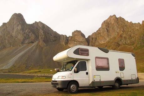 Camping-in-Iceland-with-a-motorhome.jpg.optimal ▷ Camping en Islandia (Todas sus preguntas contestadas)