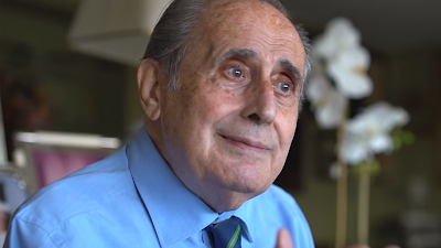 Los claroscuros del rey Juan Carlos I, retirado hoy de la vida pública oficial.