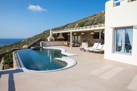 Our-Villa.jpg.optimal ▷ Itinerario de 10 días por Grecia: Santorini, Naxos, Mykonos y Atenas