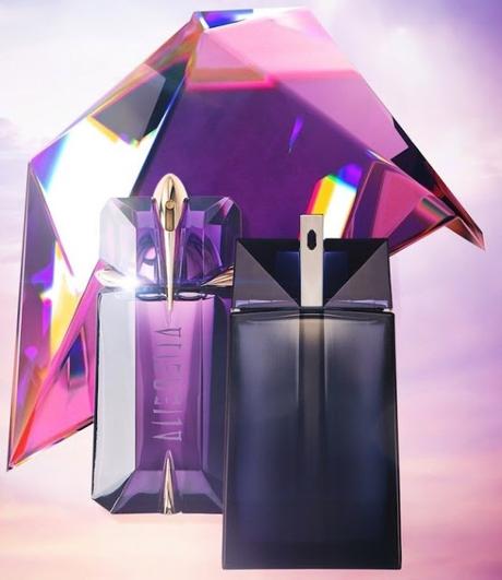 Alien Revela su Alter Ego Masculino con Alien Man Alien Revela su Alter Ego Masculino con Alien Man