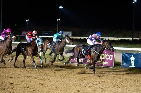 Doblete de Janacek y Sousa para despedir la temporada de primavera en el Gran Hipódromo de Andalucía