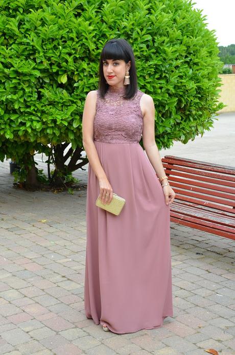 Maxi vestido rosa con encaje