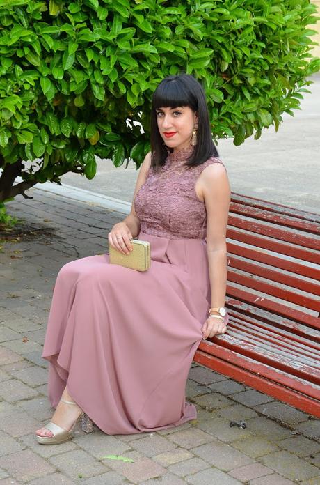 Maxi vestido rosa con encaje