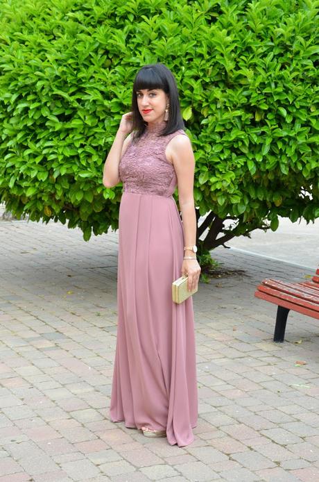 Maxi vestido rosa con encaje
