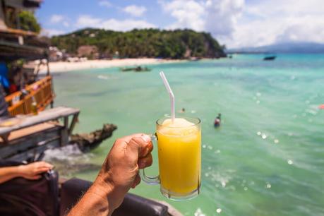 Spider-House-Boracay-Island-the-Philippines ▷ Comentario sobre cosas emocionantes que hacer en la isla de Boracay con niños por Boracay Island Filipinas con niños | Islas, Playas y Snorkel | UTUTravel.com