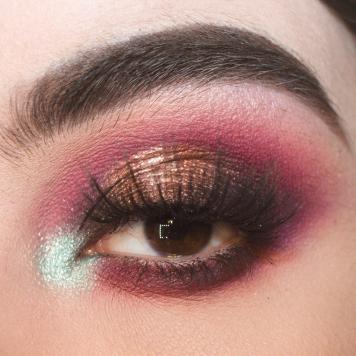 Look 2 using the Daisy Marquez palette