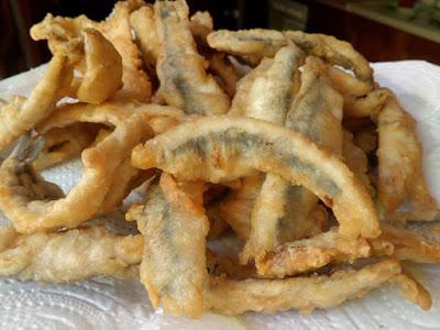 BOQUERONES FRITOS EN ADOBO