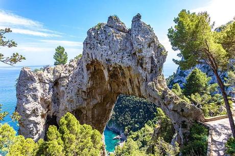 Arco-Naturale-is-one-of-the-best-things-to-see-in-Capri-Italy.jpg.optimal ▷ Cosas que hacer en Capri (y consejos para su visita)