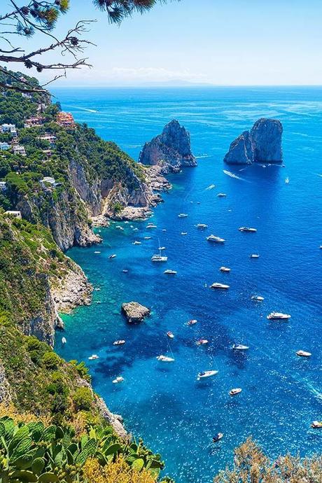 View-from-Giardini-di-Augusto-one-of-the-best-views-in-Capri-Italy.jpg.optimal ▷ Cosas que hacer en Capri (y consejos para su visita)