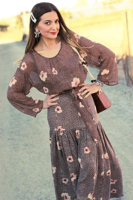 Conjunto de 2 piezas (top+falda larga) Conjunto de 2 piezas (top+falda larga)