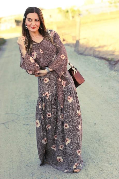 Conjunto de 2 piezas (top+falda larga) Conjunto de 2 piezas (top+falda larga)