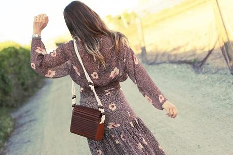 Conjunto de 2 piezas (top+falda larga) Conjunto de 2 piezas (top+falda larga)