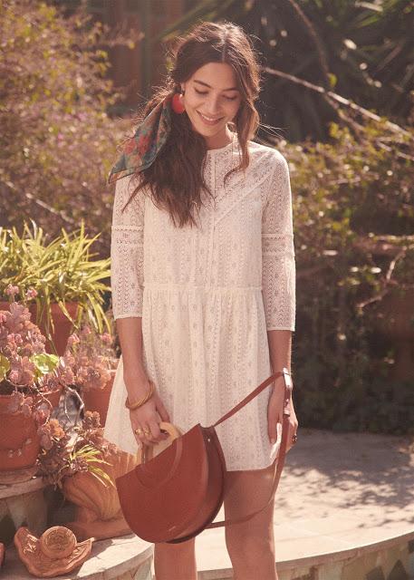 EN VERANO, VESTIDOS.- EN VERANO, VESTIDOS.-