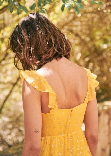 EN VERANO, VESTIDOS.- EN VERANO, VESTIDOS.-