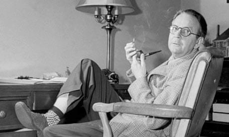 RAYMOND CHANDLER 