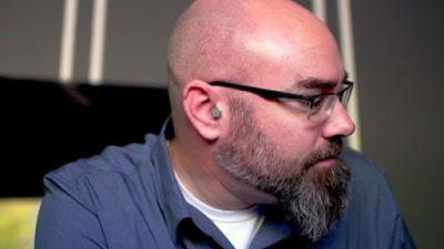 NUEVAS TENDENCIAS: SENSORES Y BIOHACKING EN LA PIEL NUEVAS TENDENCIAS: SENSORES Y BIOHACKING EN LA PIEL