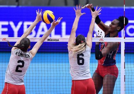 Reinas del Caribe ganan a Bulgaria.