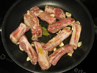 COSTILLAS AL AJILLO