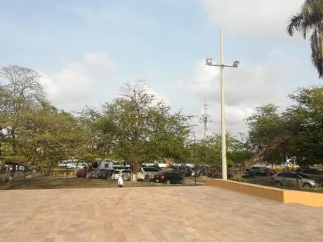 BLOG FOTOGRAFÍA (PARTE 16: CAMINANDO DENTRO DEL CORDÓN AMURALLADO)