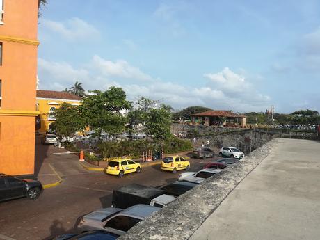 BLOG FOTOGRAFÍA (PARTE 16: CAMINANDO DENTRO DEL CORDÓN AMURALLADO)