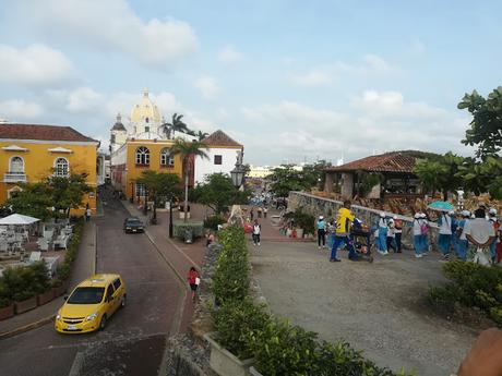 BLOG FOTOGRAFÍA (PARTE 16: CAMINANDO DENTRO DEL CORDÓN AMURALLADO)