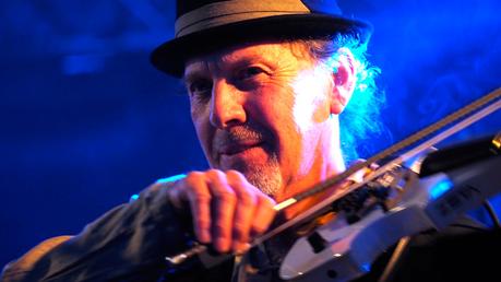 Videos de los Viernes: David Cross o el Violin del Progresivo