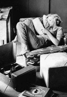 La Biblioteca de Marilyn Monroe, lectora y escritora. La Biblioteca de Marilyn Monroe, lectora y escritora.