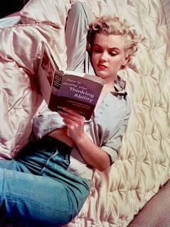 La Biblioteca de Marilyn Monroe, lectora y escritora. La Biblioteca de Marilyn Monroe, lectora y escritora.