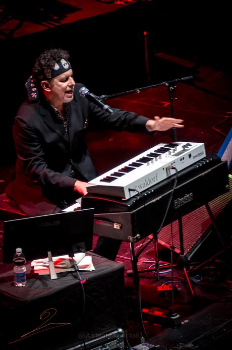 Andrés Calamaro en FIBES: Sevilla era una fiesta Andrés Calamaro en FIBES: Sevilla era una fiesta