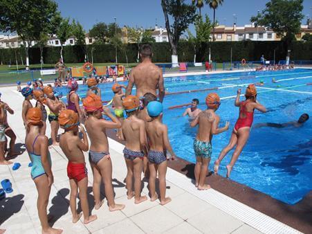 Comienza la campaña de verano con la apertura de las piscinas municipales