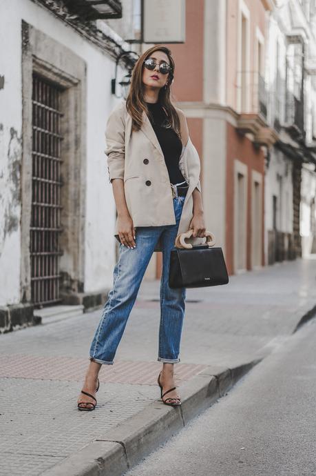 LEVIS 501 + BEIGE BLAZER