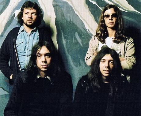 La Historia Detrás del Clásico de Camel: Moonmadness La Historia Detrás del Clásico de Camel: Moonmadness