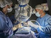 otra cara Hospital Garrahan: cómo funciona microscopio alemán para hacer neurocirugías