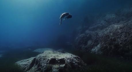 Estrella Damm lanza un mensaje de cuidado al mar Mediterráneo en su anuncio veraniego de 2019