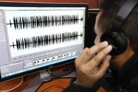 Vigilancia Ilegal Masiva: Un Escucha en tu Teléfono
