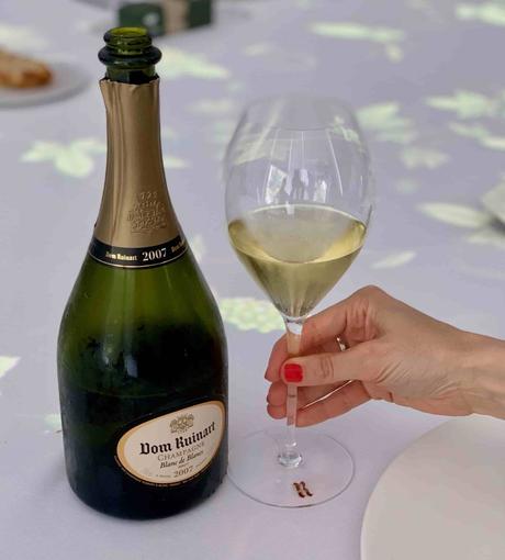 Petit R de Ruinart, la pop up de esta primavera en Mandarin Oriental. Petit R de Ruinart