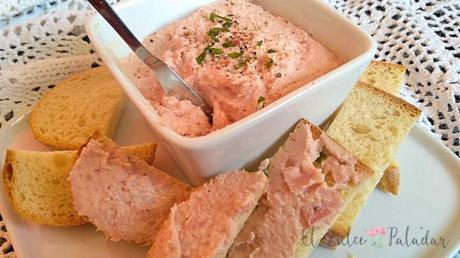 PATÉ DE ATÚN Y PIMIENTOS DEL PIQUILLO PATÉ DE ATÚN Y PIMIENTOS DEL PIQUILLO