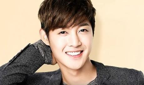 Se reporta que el club oficial de Kim Hyun Joong se inaugurará en Latinoamérica