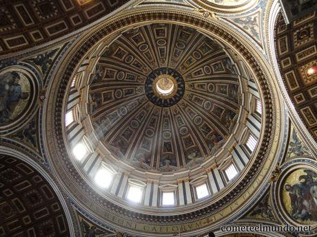 visita-el-vaticano-cupula-de-san-pedro-desde-dentro Visitar el Vaticano sin colas (¡no metas la pata!)