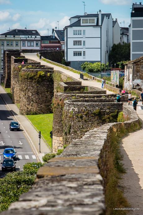 Lugo, murallas, catedral y monumentos