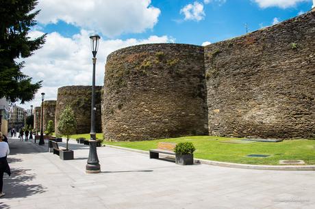 Lugo, murallas, catedral y monumentos