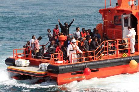 La actual invasión de España, auspiciada por el gobierno, genera rechazo, xenofobia y racismo 