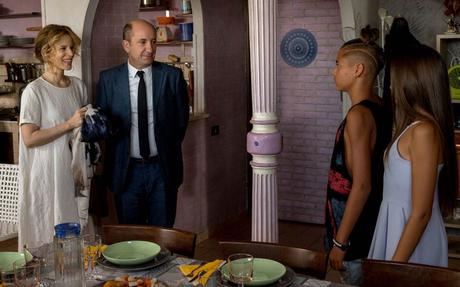 Como pez fuera del agua, una eficiente comedia para pasar el rato Como pez fuera del agua