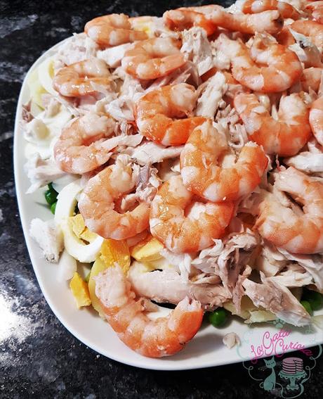 ENSALADA DE PATATAS DORADA Y LANGOSTINOS ENSALADA DE PATATAS DORADA Y LANGOSTINOS