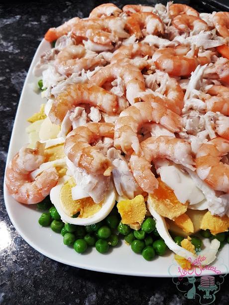 ENSALADA DE PATATAS DORADA Y LANGOSTINOS ENSALADA DE PATATAS DORADA Y LANGOSTINOS