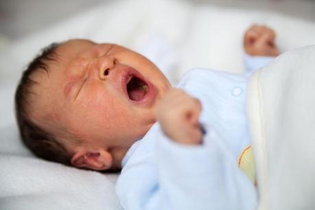 Las emociones del recién nacido: de la risa al llanto